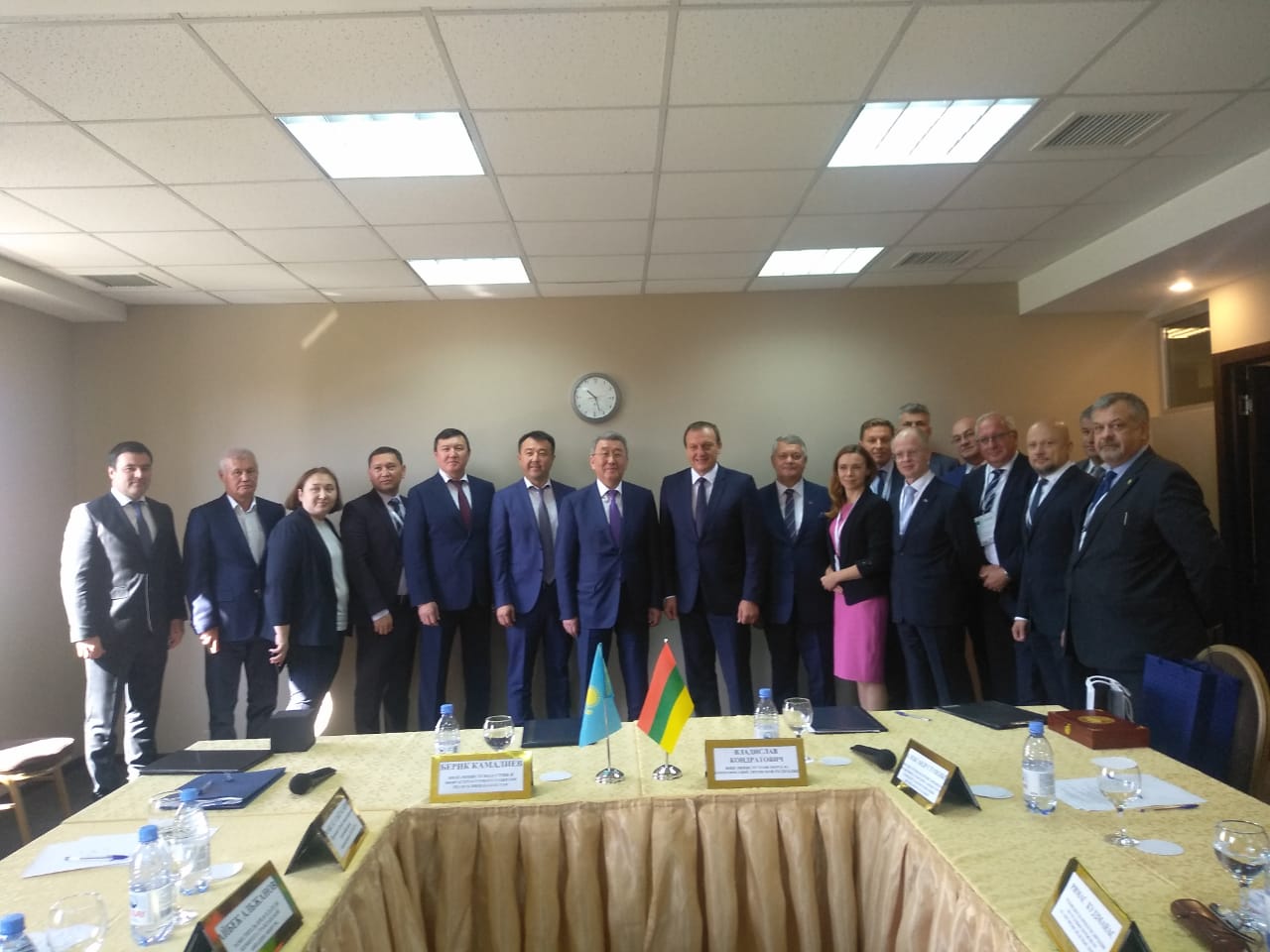 Qazaqstan jáne Lıtva elderi kólik salasyndaǵy yntymaqtastyqty nyǵaıtýda