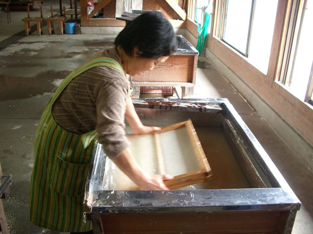 Japonııanyń qaǵaz jasaý tehnologııasy nesimen erekshe?