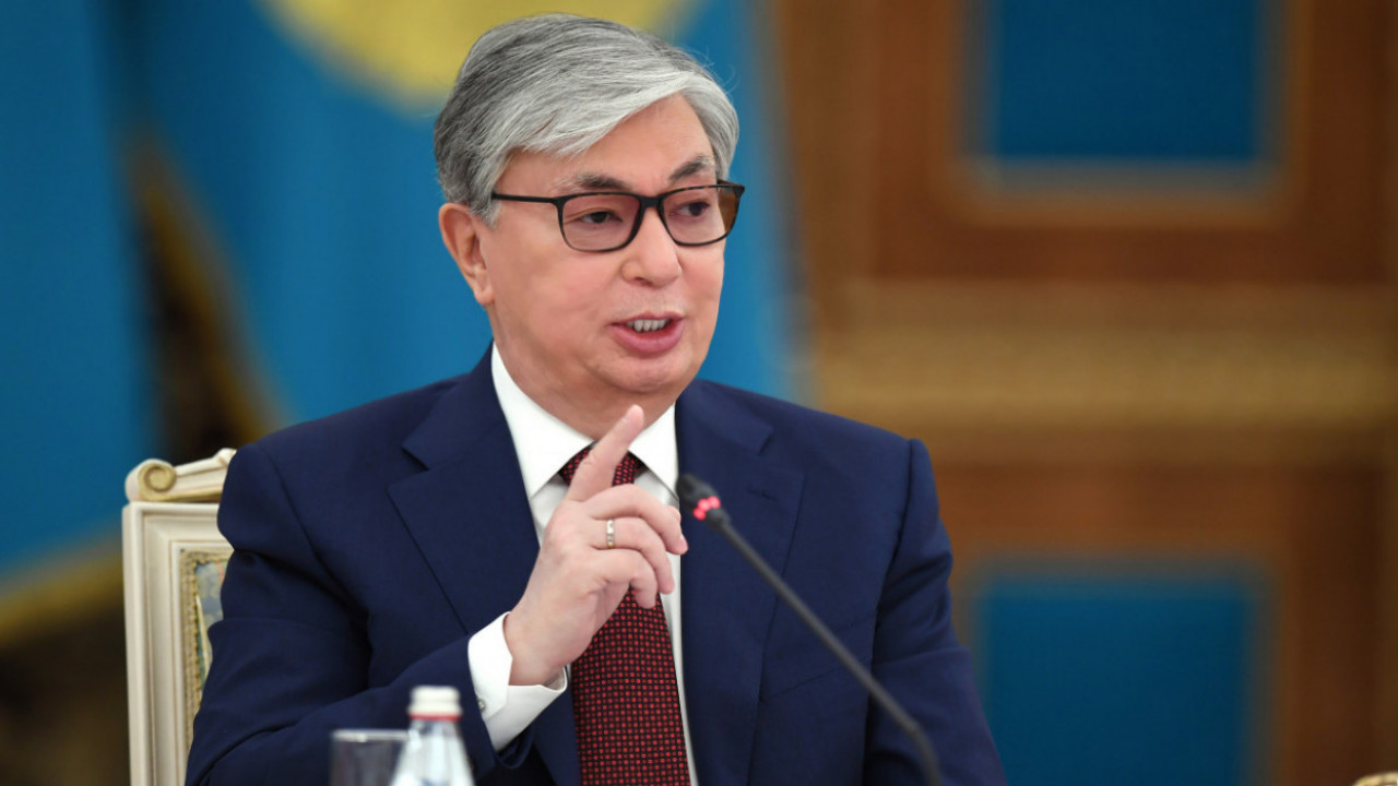 Parasat pen tájirıbe  el senimin nyǵaıtady