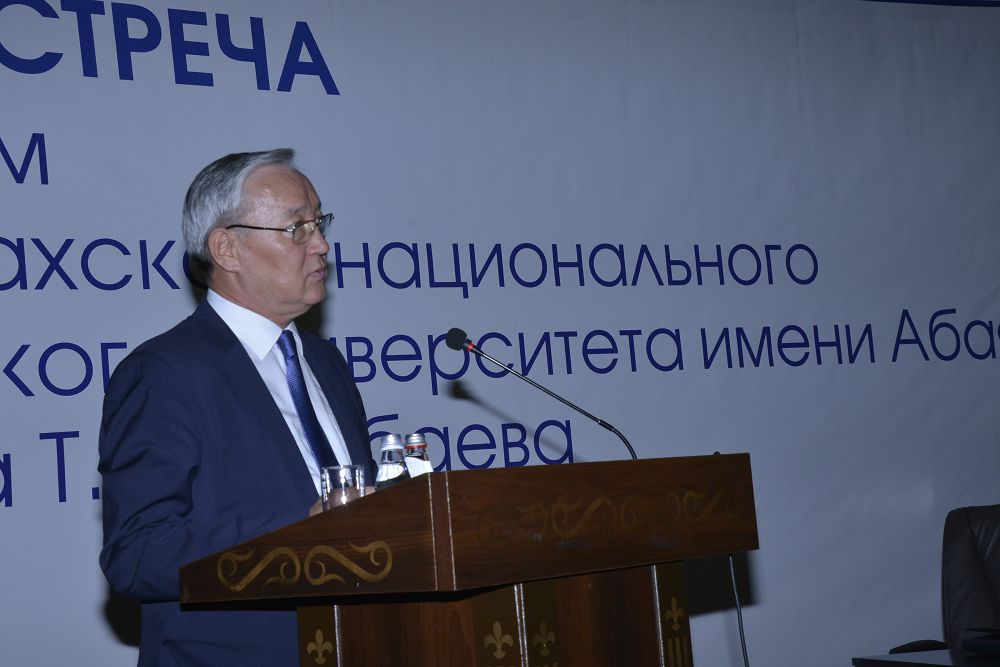 Pedagogıkalyq ýnıversıtet bir jylǵy jumysyna esep berdi