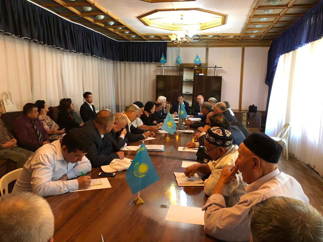 О́zbekctanda turatyn otandastardyń qatysýymen bıznes-forým ótti