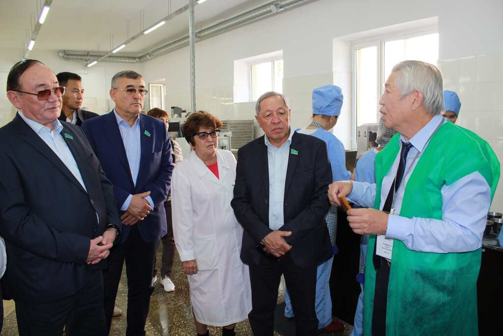 Senatorlar agrarlyq ǵylymnyń damýy men mamandardy daıarlaý boıynsha otyrys ótkizdi