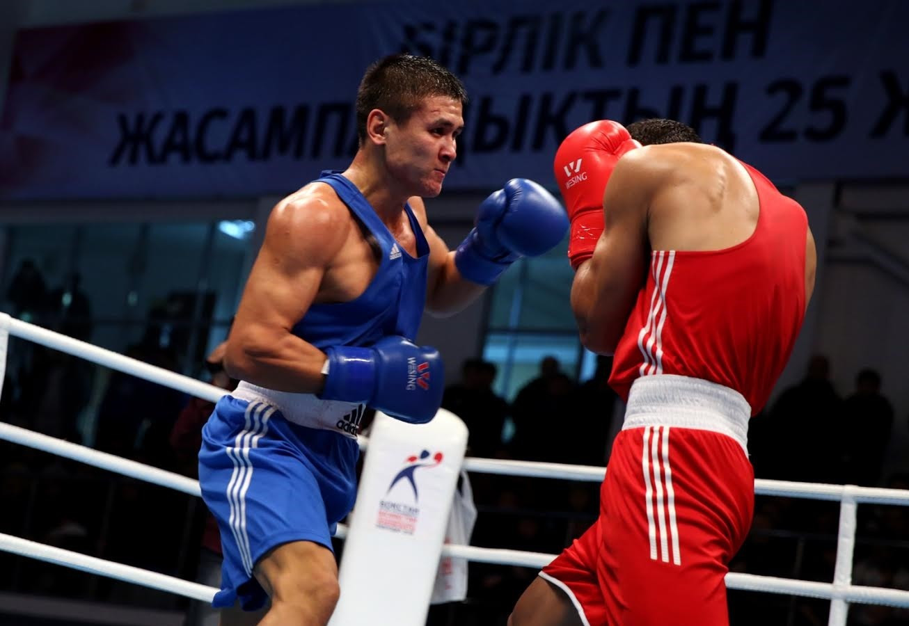 Tursynbaı Qulahmet alǵashqy álem birinshiligin qola júldemen aıaqtady