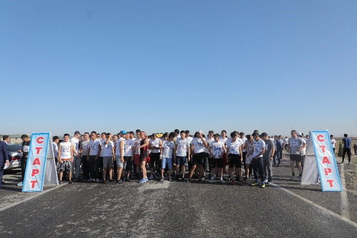 Túrkistanda «Kúzgi marafon» qaıyrymdylyq sharasy ótti