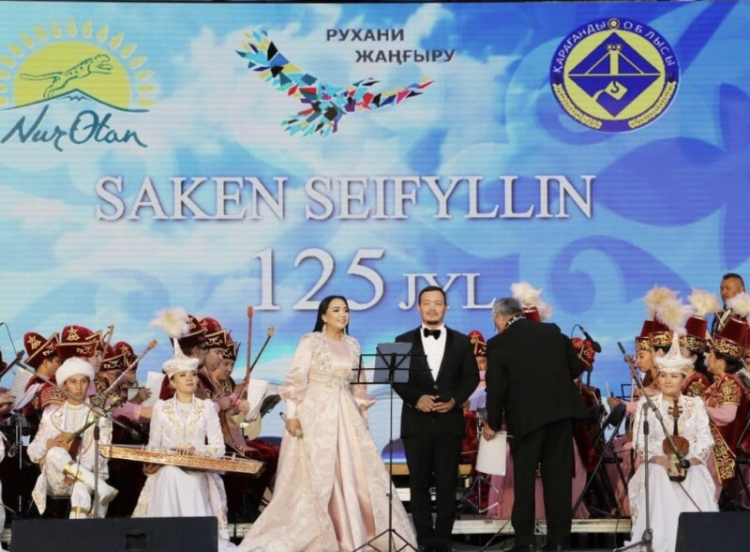 Qaraǵandyda Sáken toıyna arnalǵan konsert ótti