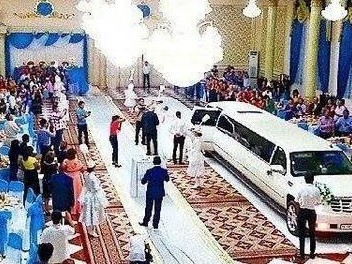 О́zbekstan toı ótkizý erejelerin bekitetin zań qabyldady...