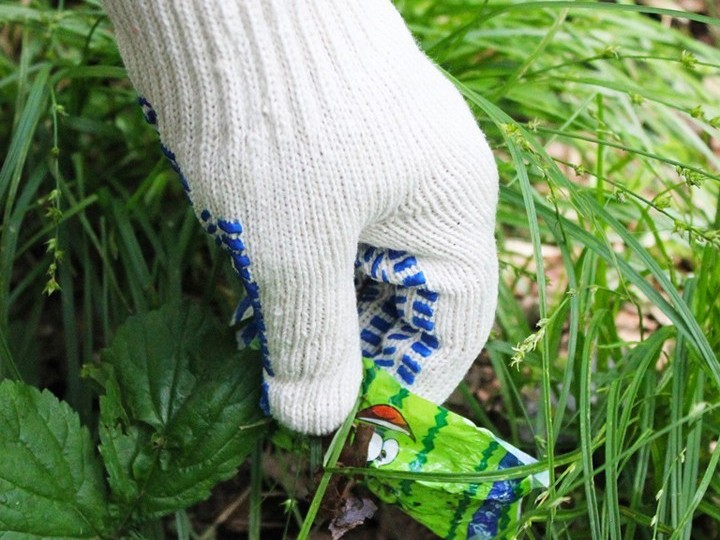 Almatylyq stýdentter tazalyq kúnin ótkizdi