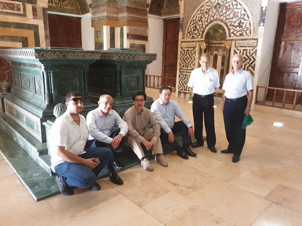 Qazaq delegasııasy Damaskidegi Ábý Nasyr ál-Farabıdiń qabirine zııarat jasady