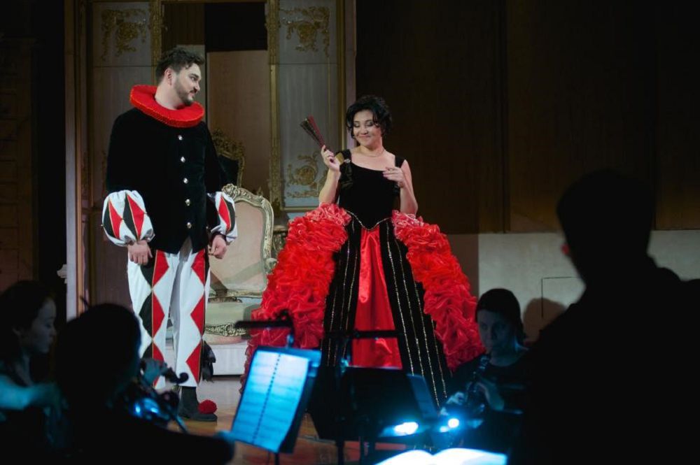 «Jibek satyny» Sankt-Peterbýrg sahnasynda qoıady