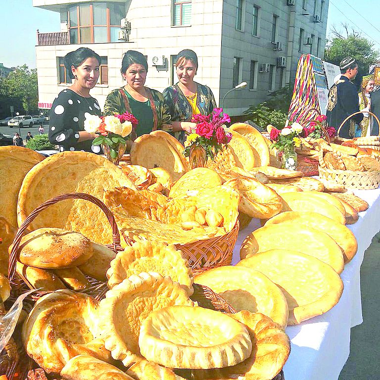 Ala shapandy aǵaıynǵa arnalǵan alǵaýsyz yqylas