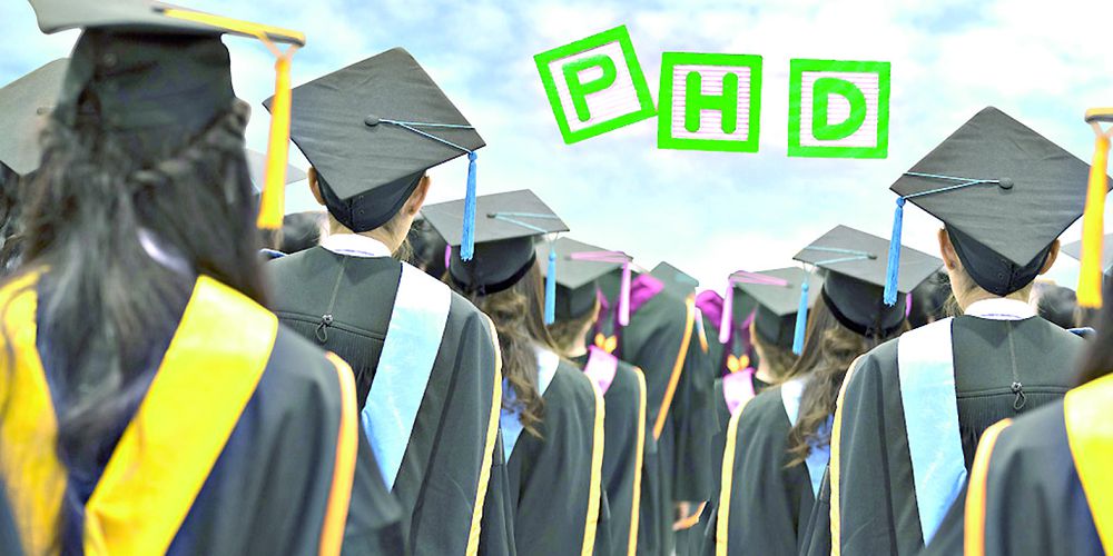 Ǵylym kandıdaty  PhD-di qaıta oqýy kerek pe?