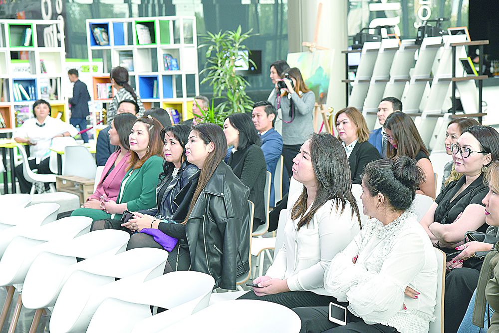 Aqparattyq zamannyń ózekti máselesi