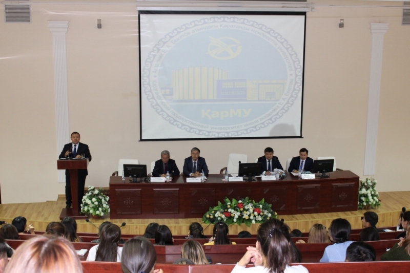 QarMÝ-da oblys ákiminiń orynbasary dáris oqydy