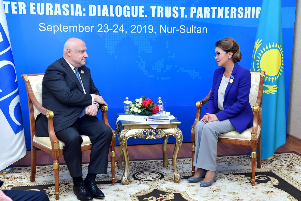 Darıǵa Nazarbaeva Parlament delegasııalarynyń basshylaryna Qazaqstannyń týrıstik jáne ınvestısııalyq tartymdylyǵy týraly aıtty