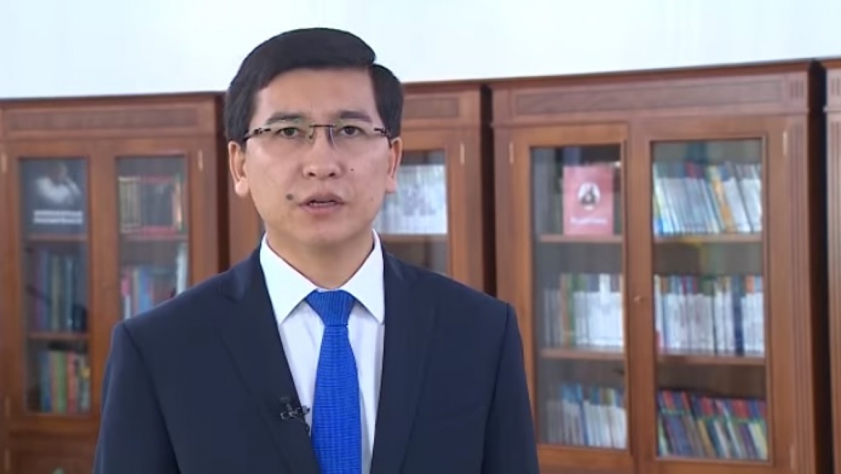 Bilim jáne ǵylym mınıstri el muǵalimderin kásibı merekelerimen quttyqtady