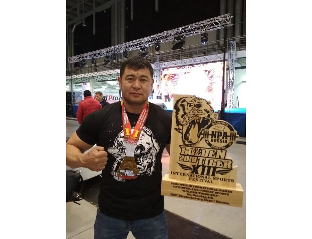 Paýerlıftıngten  álem chempıony atandy