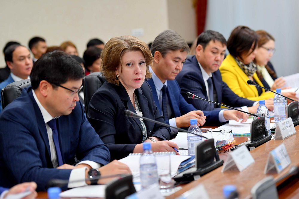 Senatta 2019 – 2021 jyldarǵa arnalǵan respýblıkalyq bıýdjetke túzetýler qaraldy