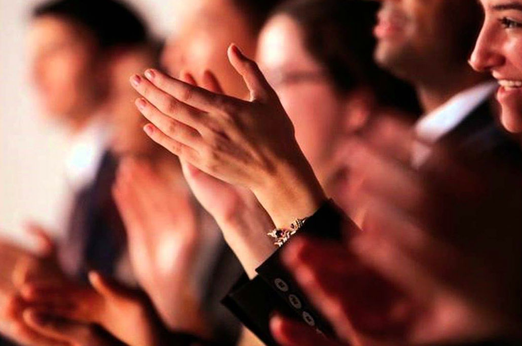 Jas teatr issaparyn Mańǵystaýdan bastady