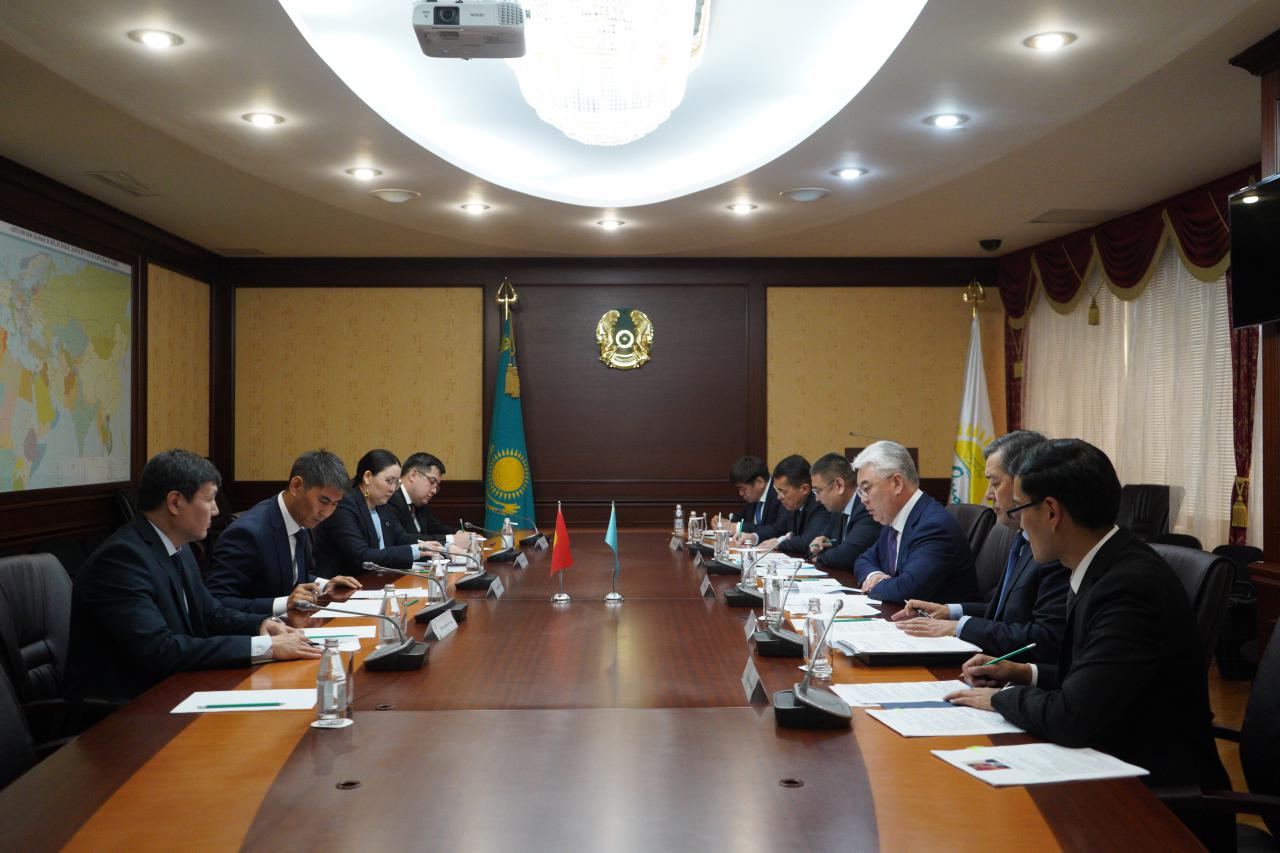 Qazaqstan men Qyrǵyzstan yntymaqtastyq máselelerin talqylady