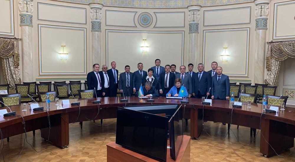 Birlesken Qazaqstan-О́zbek demarkasııalyq komıssııa otyrysy ótti