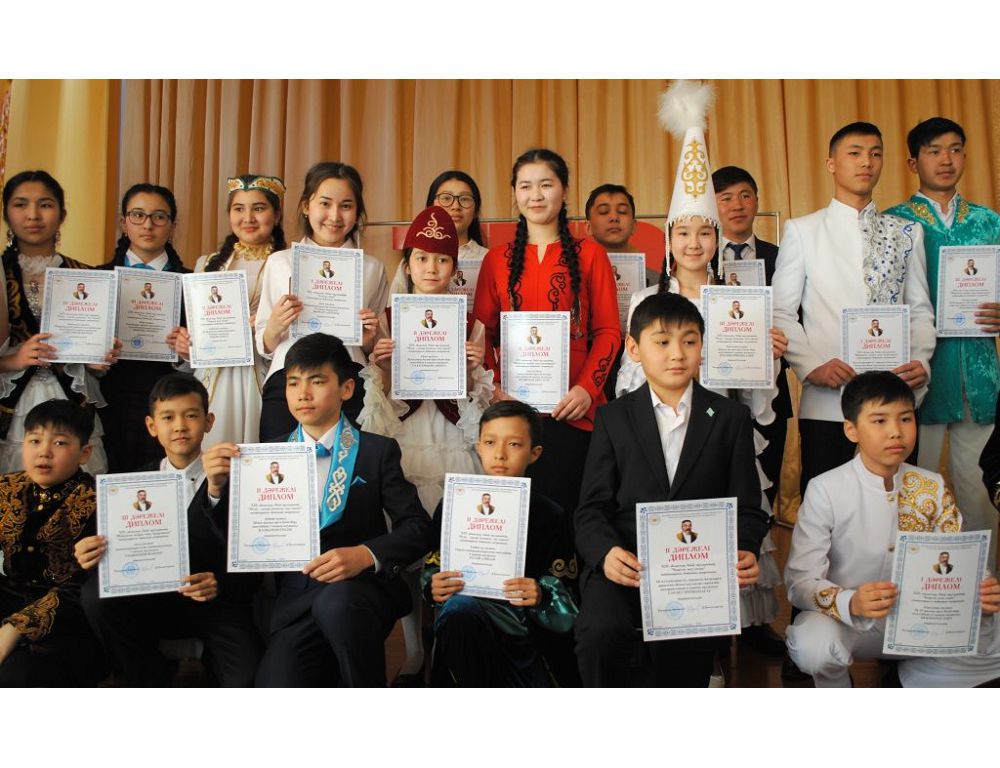 Abaı ánderin shyrqap, óleńderin oqydy