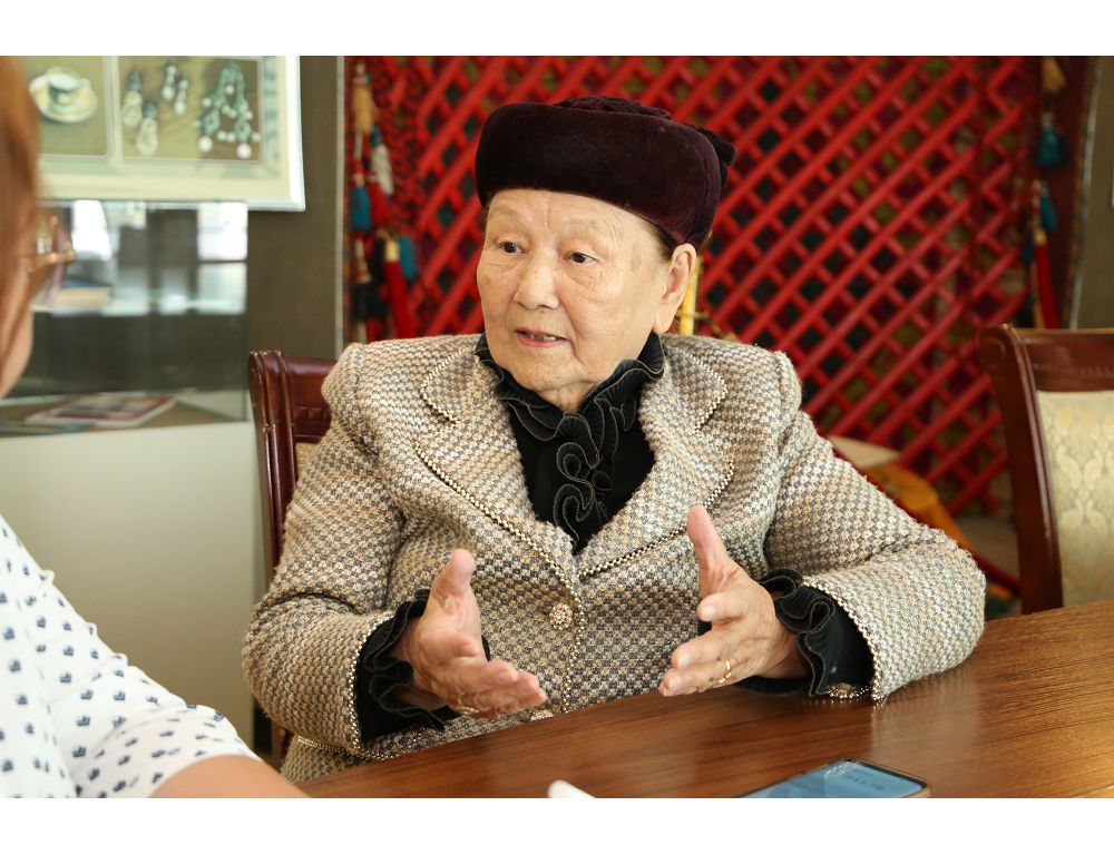 Orynsha QARABALINA: Árbir kúnimiz baqytqa toly boldy