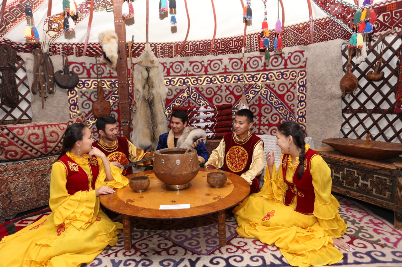 Oralda «Mýzeıler sherýi» aksııasy ótti