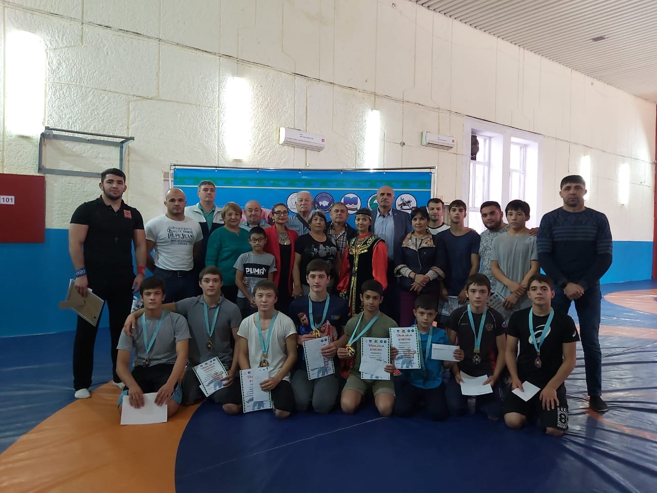 Aqtaýda «Kúresh» bashqurt sporttyq kúres týrnıri ótti