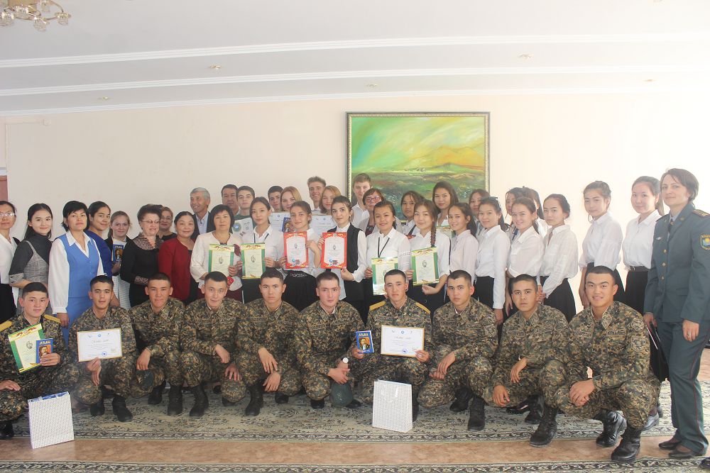 Aqtaýda Assambleıa Abaıǵa arnap kesh ótkizdi