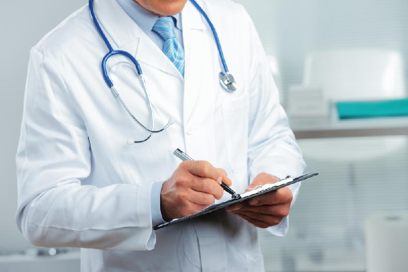 Jańaózende dáriger mamandar jetispeıdi