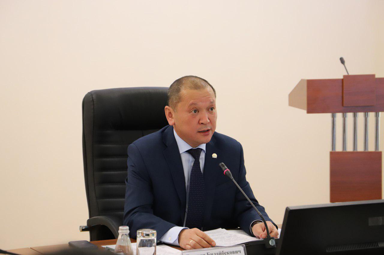 B. Nurymbetov «Shapaǵat» ońaltý ortalyǵyna bardy