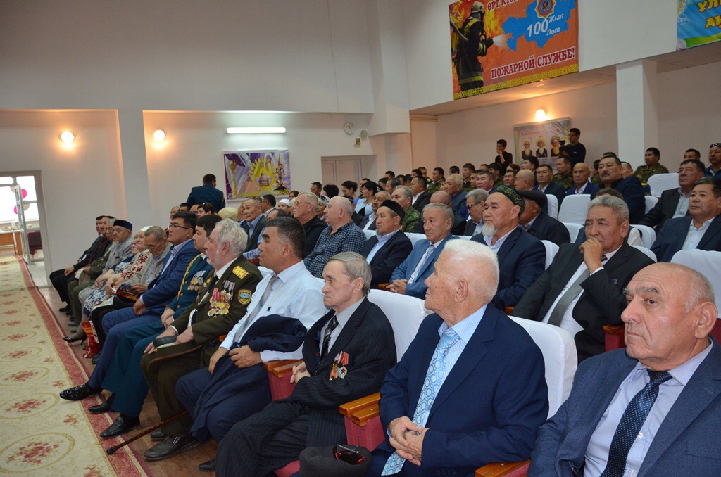 Ardagerler Aqtaýǵa mereıtoılyq kezdesýge jıyldy