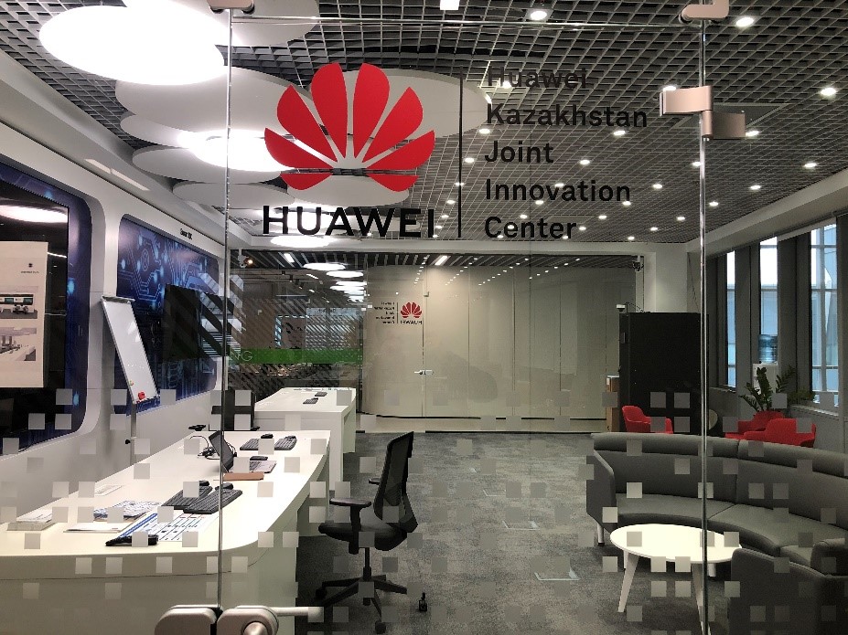 Eń úzdik startaptar marapattaldy