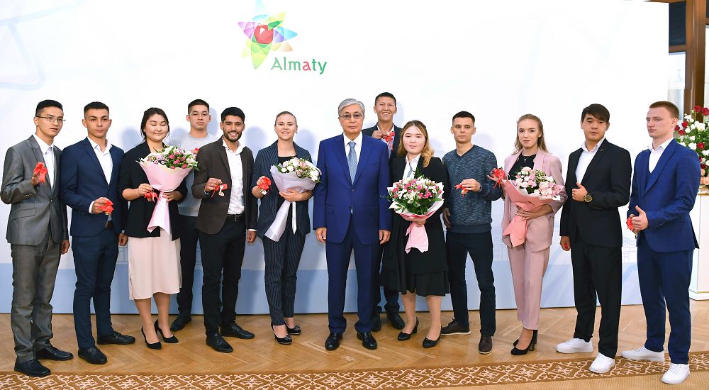 Qazaqstan Prezıdenti «Almaty – 2050» damý strategııasymen tanysty