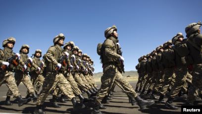 Qazaqstandyq áskerılerdiń jumysy tııanaqty