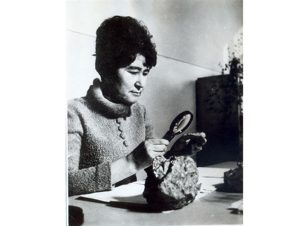 Dara týǵan dana edi