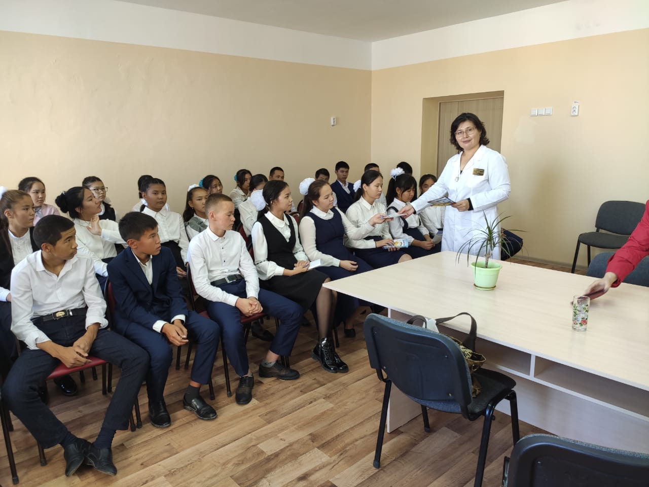 Jańaózendik oqýshylar úshin kóshpeli konferensııa uıymdastyryldy