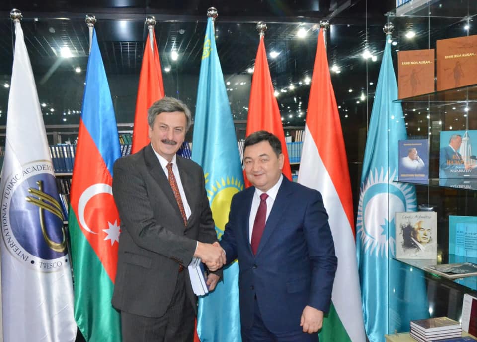 Halyqaralyq Túrki akademııasyna Antal Heızer keldi