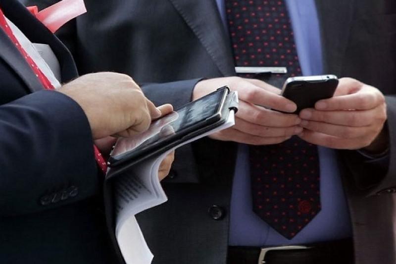 Memlekettik organ ǵımarattarynda smartfon paıdalanýǵa ruqsat berilýi múmkin