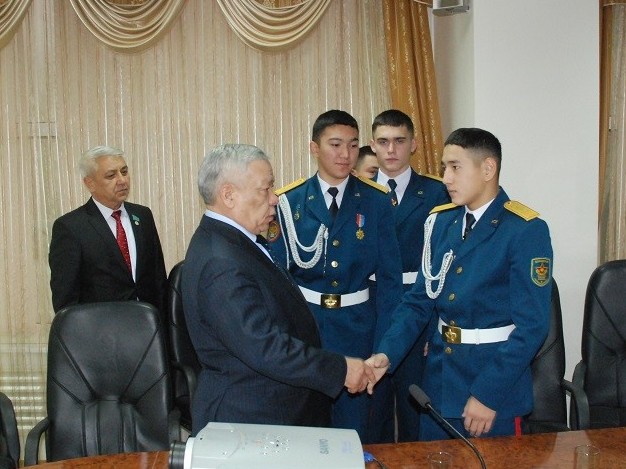 Batyrdyń baıandy ǵumyry urpaqqa úlgi