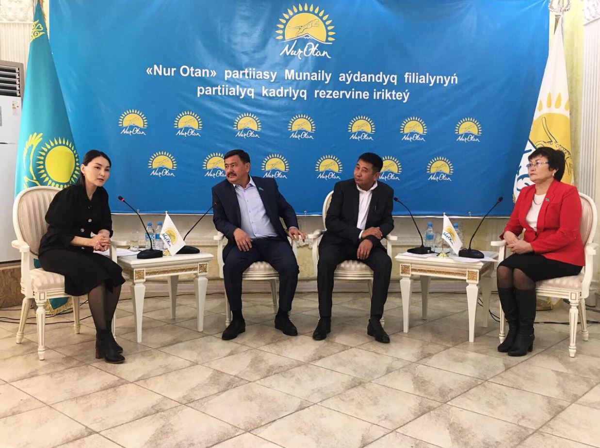 Munaılyda «Nur Otan» partııasynyń kadrlyq rezervine irikteýdiń II kezeńi jalǵasýda
