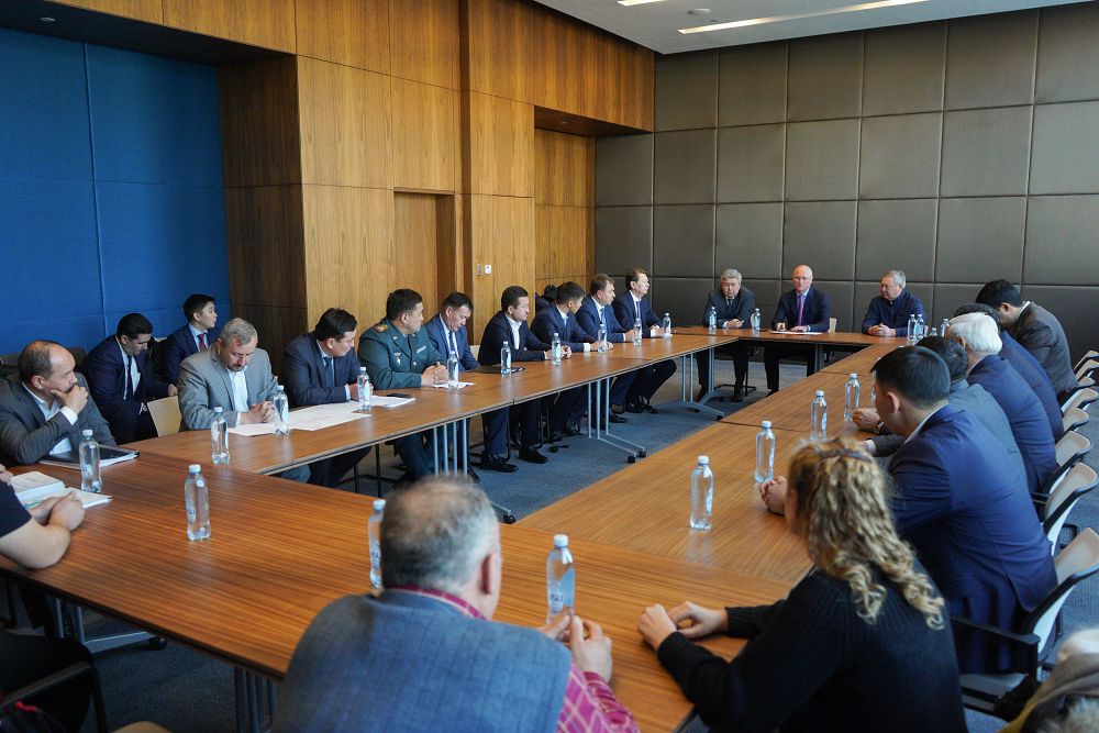 Elordada apatty jaǵdaıǵa baılanysty qurylǵan komıssııanyń alǵashqy otyrysy ótti