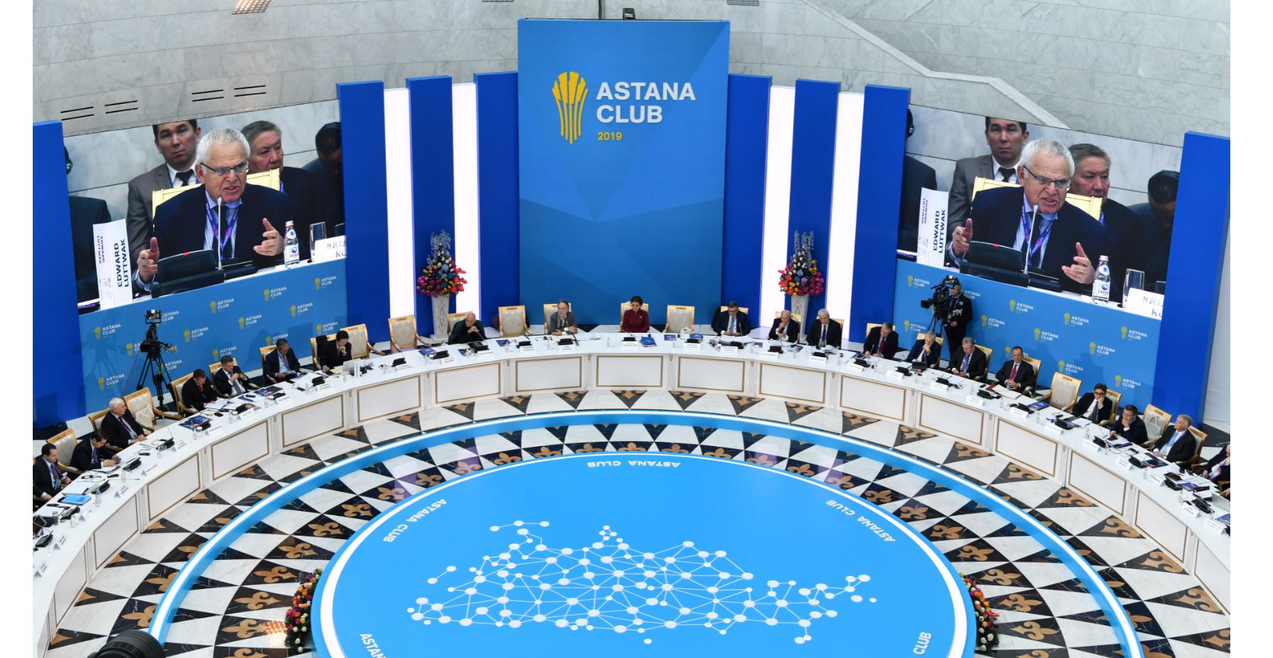 Ádil ári ashyq dıalog qurýdy kózdeıdi