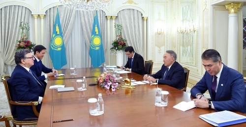 Eýrokomıssııanyń burynǵy tóraǵasymen kezdesti