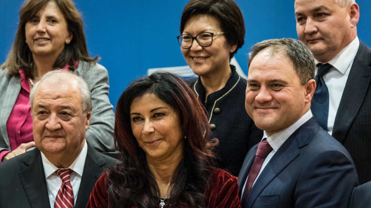 Brıýsselde Aýǵan áıelderine arnalǵan bilim berý baǵdarlamasy tanystyryldy