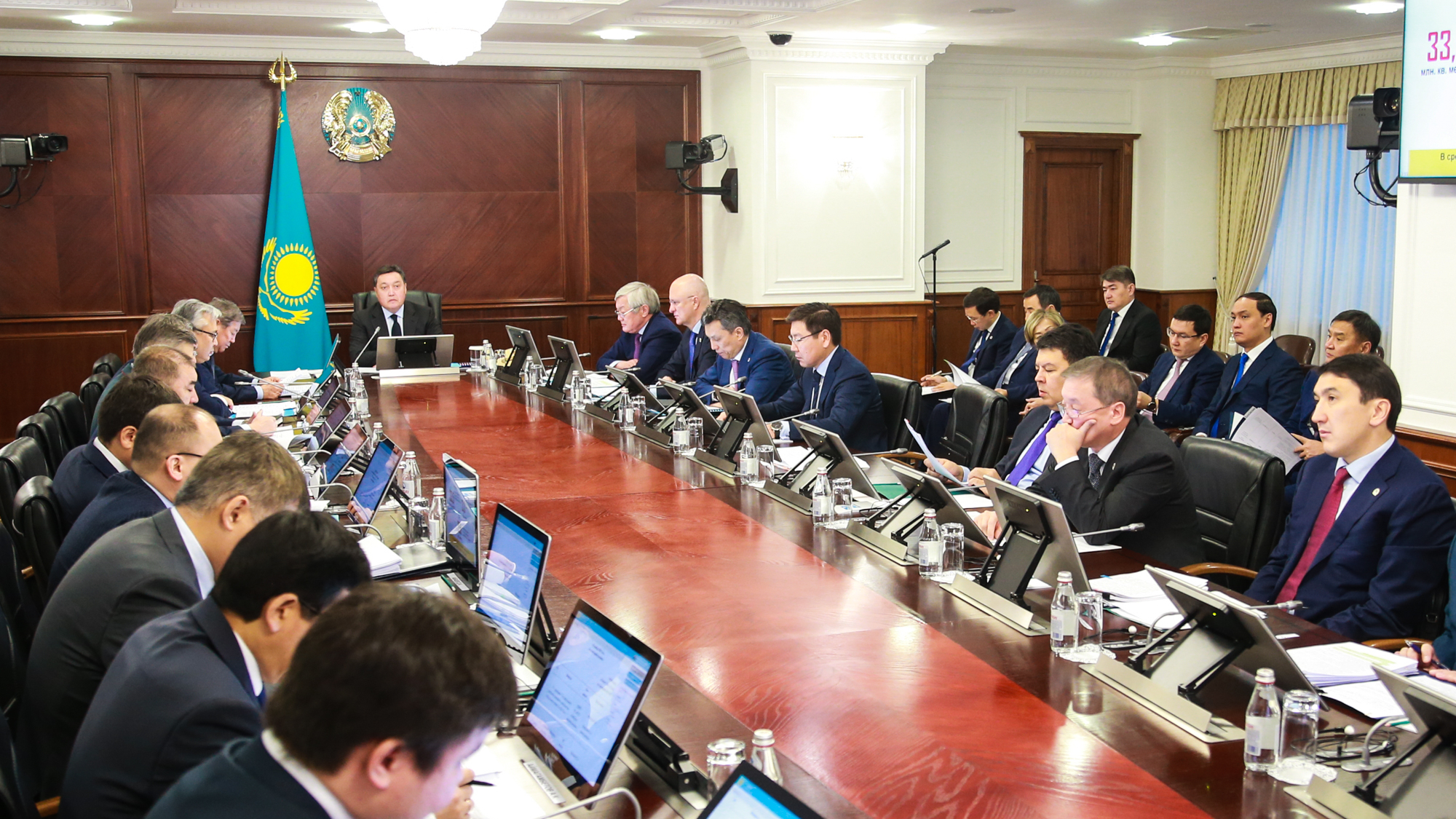 Úkimette «Nurly jer» baǵdarlamasyn iske asyrý barysy qaraldy