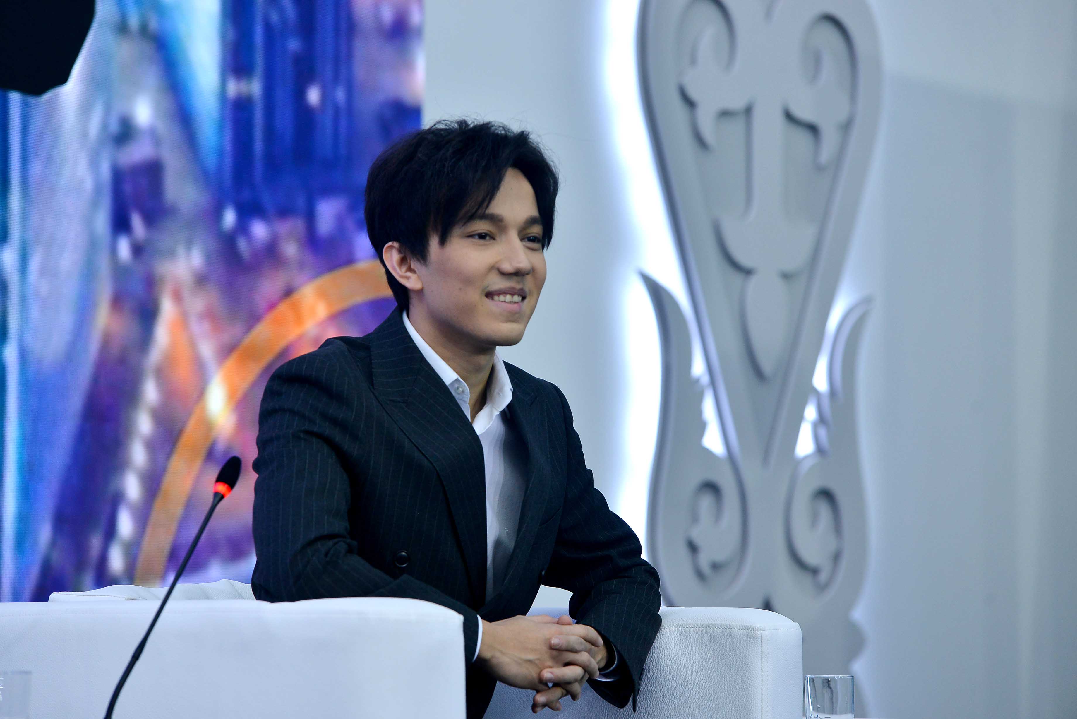 Dımash Qudaıbergen Tokıoda óner kórsetedi