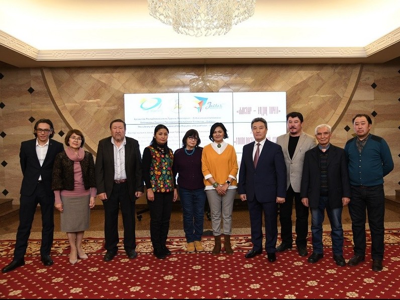 Elbasy kitaphanasynda «Jastar – eldiń tiregi» kórmesi ashyldy