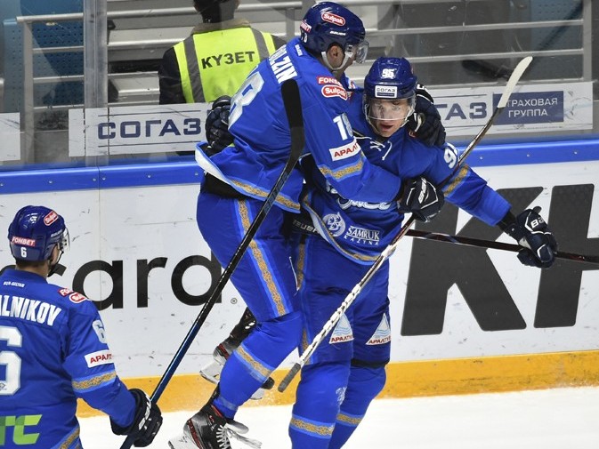 Shaıbaly hokkeı: «Barys» «Avtomobılısti» utty