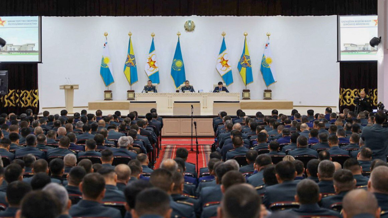 Keńeıtilgen alqa otyrysy ótti